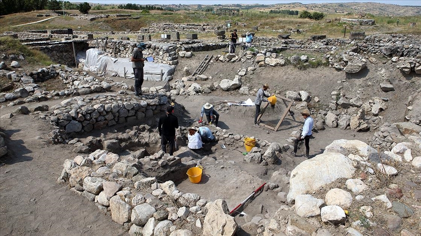 Alacahöyük Ören Yeri'nde 87 yıl önce başlayan kazılar devam ediyor