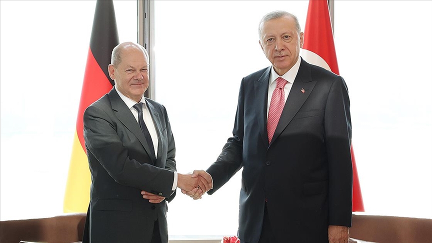 Cumhurbaşkanı Erdoğan Almanya Başbakanı Scholz'u kabul etti