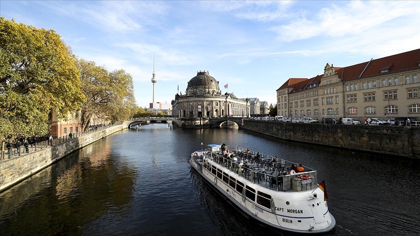 Berlin'deki Müzeler Adası her yıl milyonlarca turisti ağırlıyor
