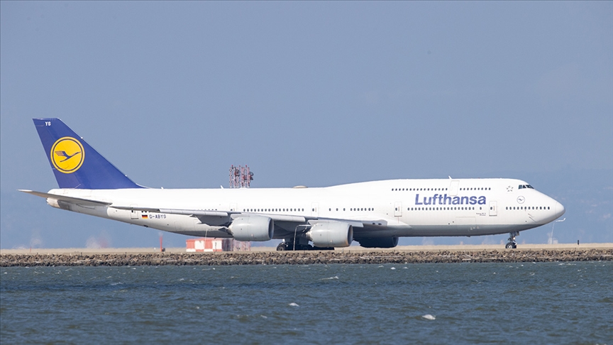  Lufthansa'nın uçuşlarında sistem arızası nedeniyle gecikme ve iptaller yaşanıyor