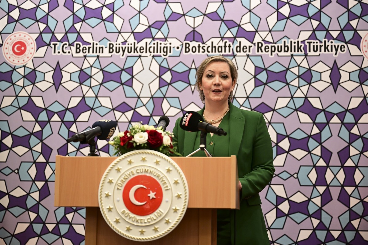 Berlin Büyükelçiliği Almanya'daki Türk toplumuna iftar verdi