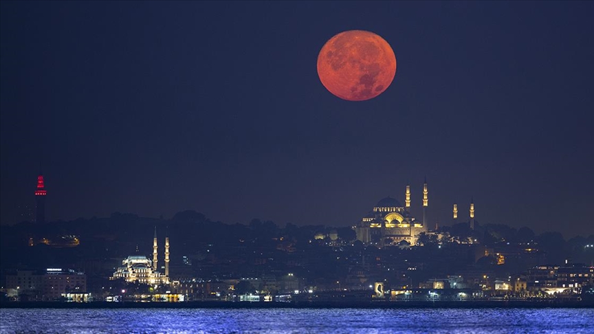 İstanbul'da Süper Ay