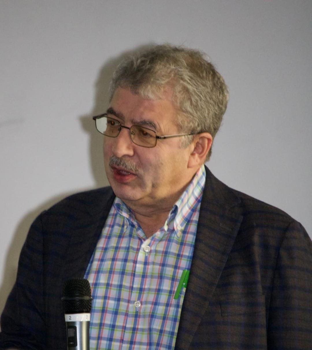 Dr. Hüseyin Kurt’tan Türkçe İçin Ortak Mücadele Çağrısı