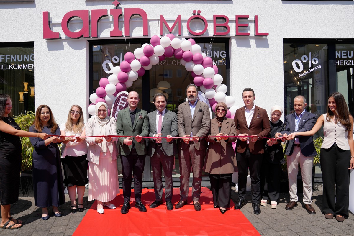 Larin Möbel, Köln’de ilk showroomunu hizmete açtı