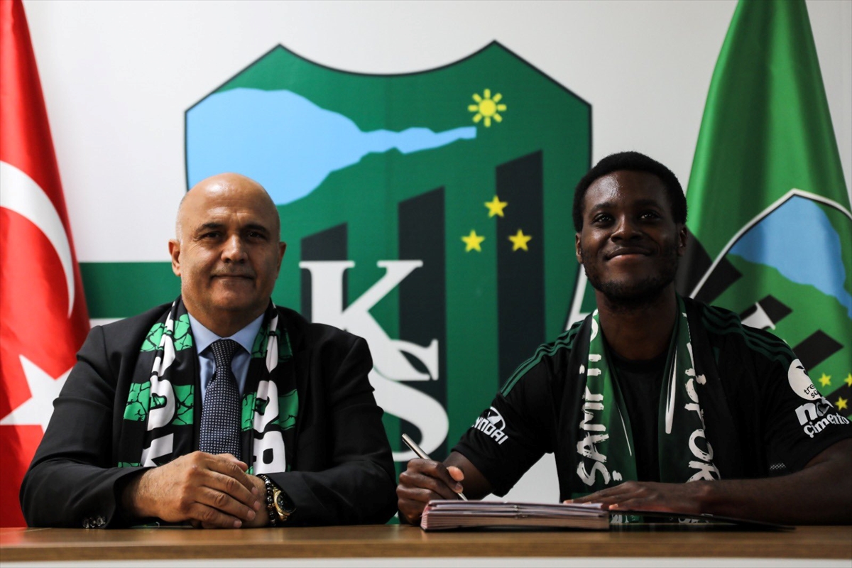 Kocaelispor, Alman futbolcu Makana Baku'yu kadrosuna kattı