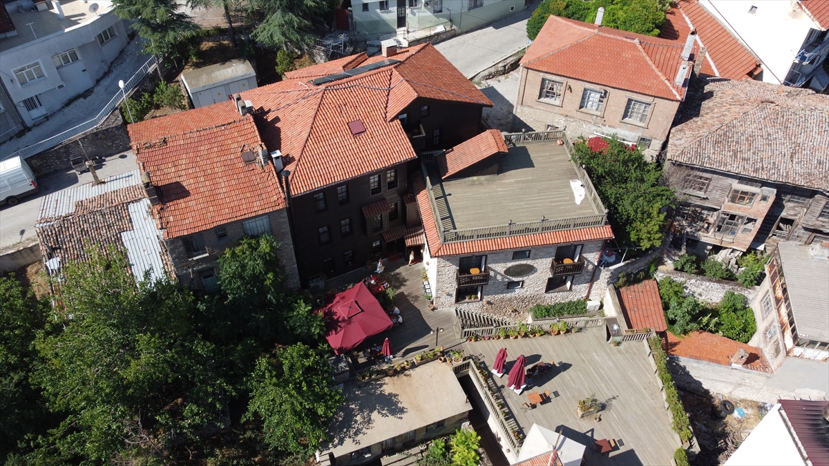 Isparta'da restore edilen yaklaşık 115 yıllık konak, tarihi atmosferiyle misafirlerini ağırlıyor