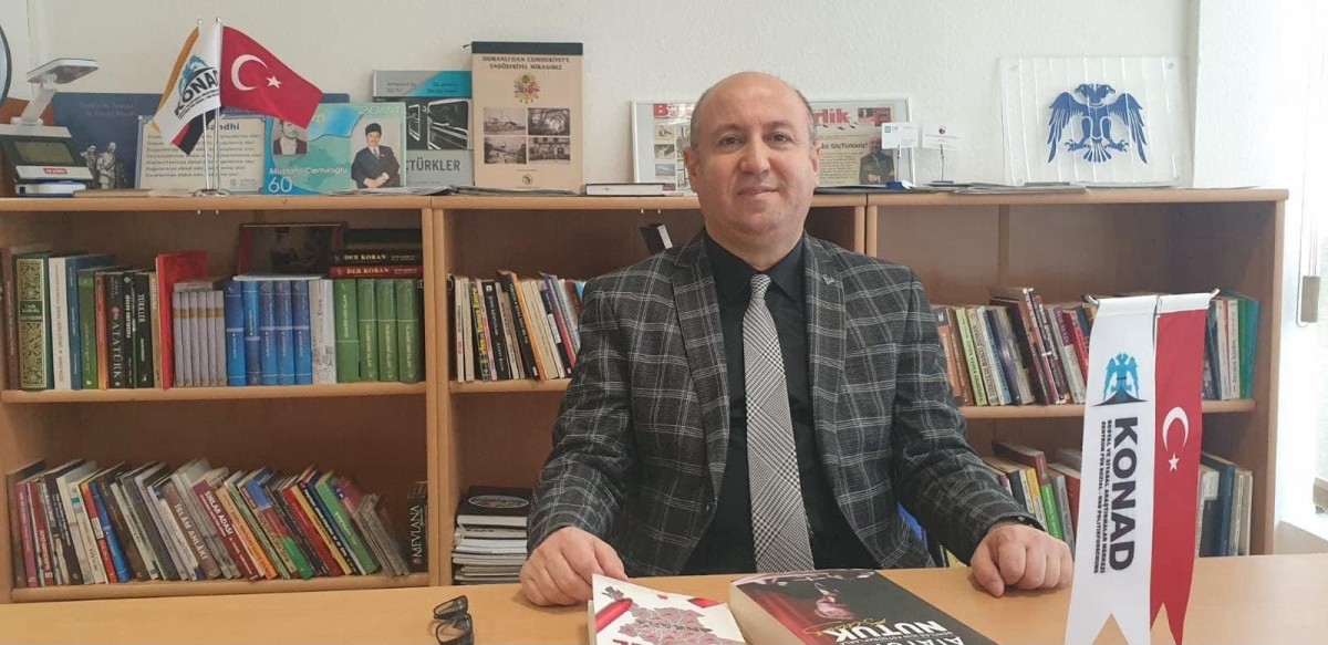 KONAD Başkanı Sait Özcan: “Türk toplumu muhtemel yabancı düşmanlığına karşı dikkatli olmalı”